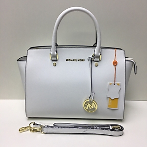 Женская белая сумка MICHAEL KORS Selma из натуральной кожи