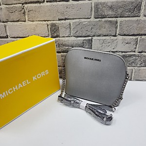Женская серая сумка MICHAEL KORS Cindy Large Saffiano Leather Crossbody из кожи