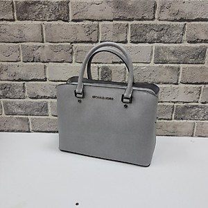 Женская серая сумка MICHAEL KORS из сафьяновой кожи