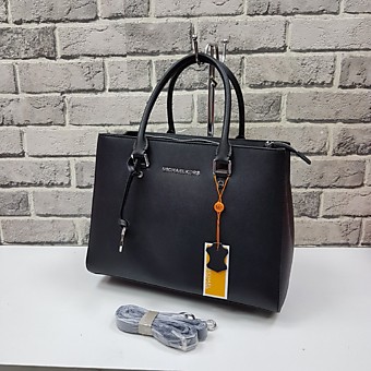 Женская чёрная сумка MICHAEL KORS Sutton из натуральной кожи