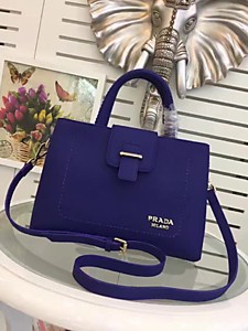 Женская тёмно синяя сумка PRADA